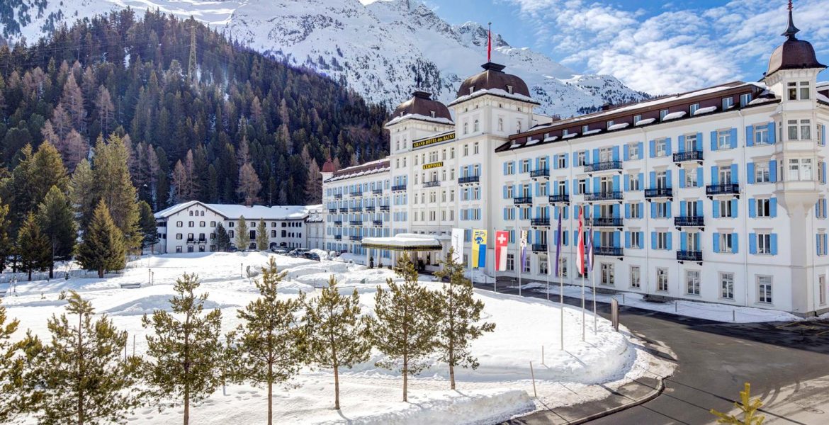 Grand Hotel Day Angle