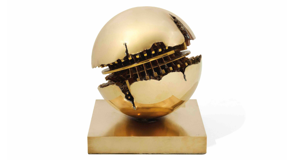 Arnaldo Pomodoro sculpture