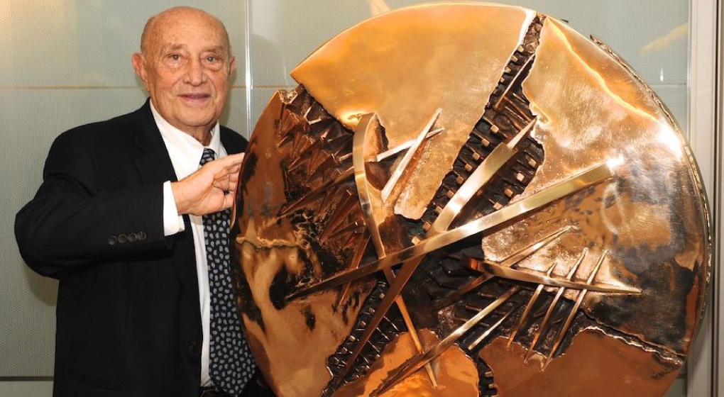 Arnaldo Pomodoro artist