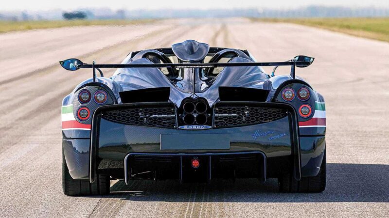 pagani-huayra-tricolore