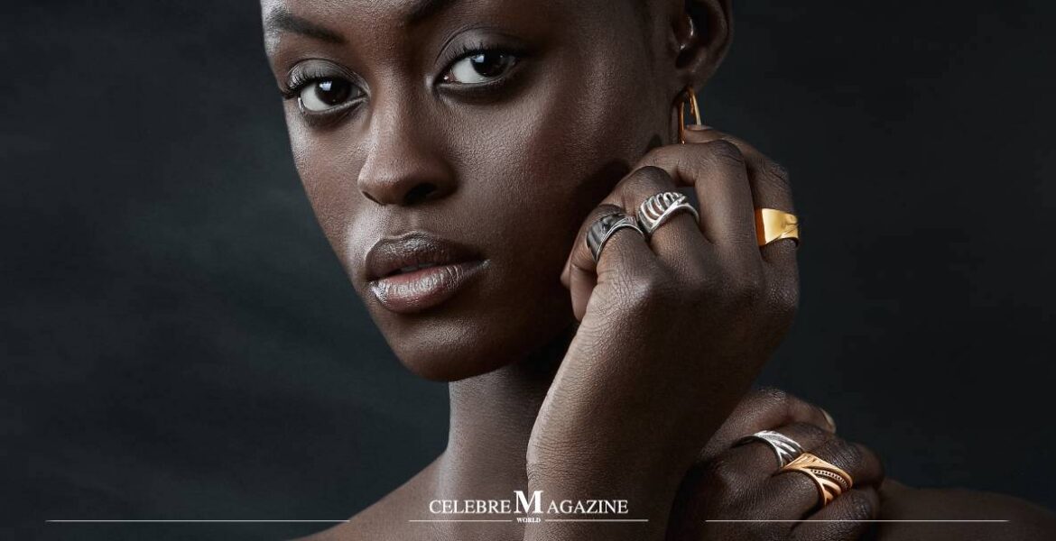CRISTINA CIPOLLI CELEBRE MAGAZINE WORLD