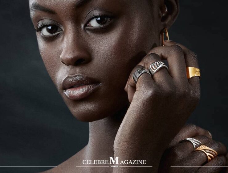 CRISTINA CIPOLLI CELEBRE MAGAZINE WORLD