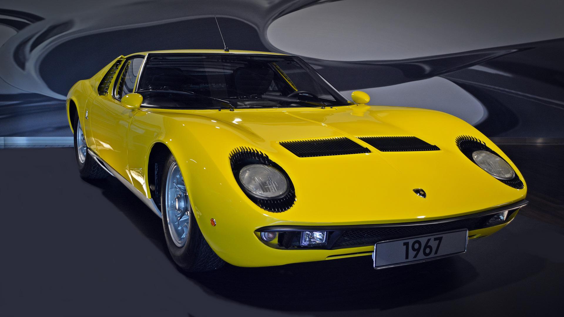 Miura P400 The legend rides the future! celebreMagazine