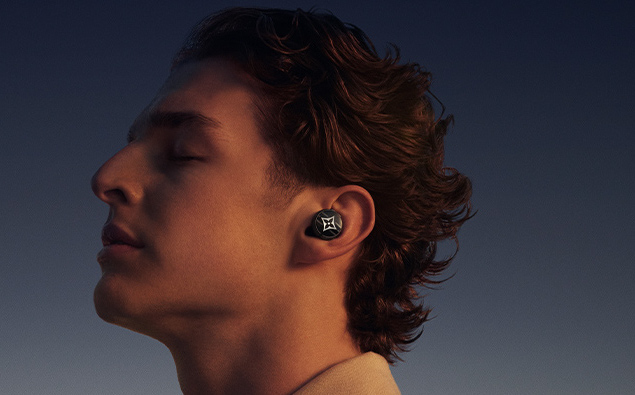 The Louis Vuitton Horizon Light Up Earphones Is About Sound And Style