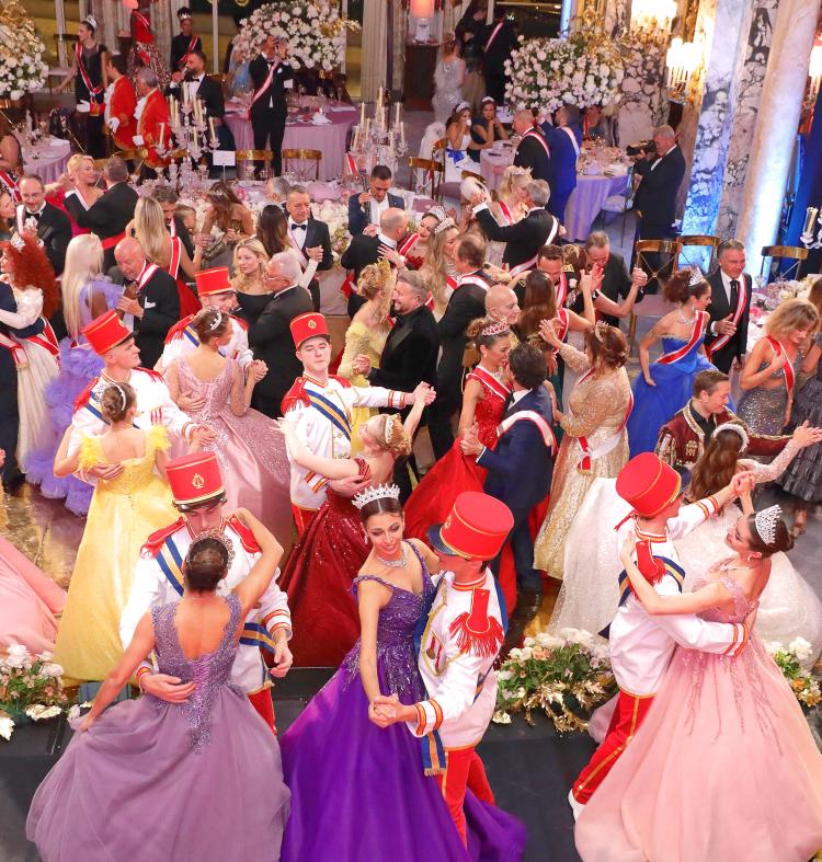 Grand ball dress sale
